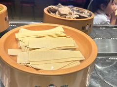 -龍歌自助小火锅(市北CBD万达店)