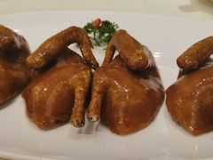 玻璃脆皮乳鸽-利苑酒家(金宝店)