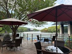 -上海怡沁园度假酒店