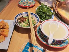 -洱火云南酸菜牛肉火锅(石景山当代商城店)