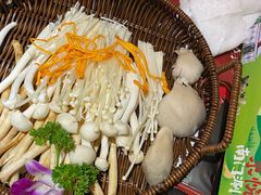 -京悦南门涮羊肉·羊蝎子火锅(田林路店)