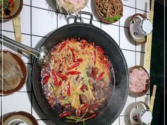 -扎起市井老火锅(乐山总店)