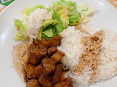 黄焖猪肉饭-粤味轩快餐店(天下第一泉店)