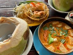 -Pad Thai Kratong Thong by ama