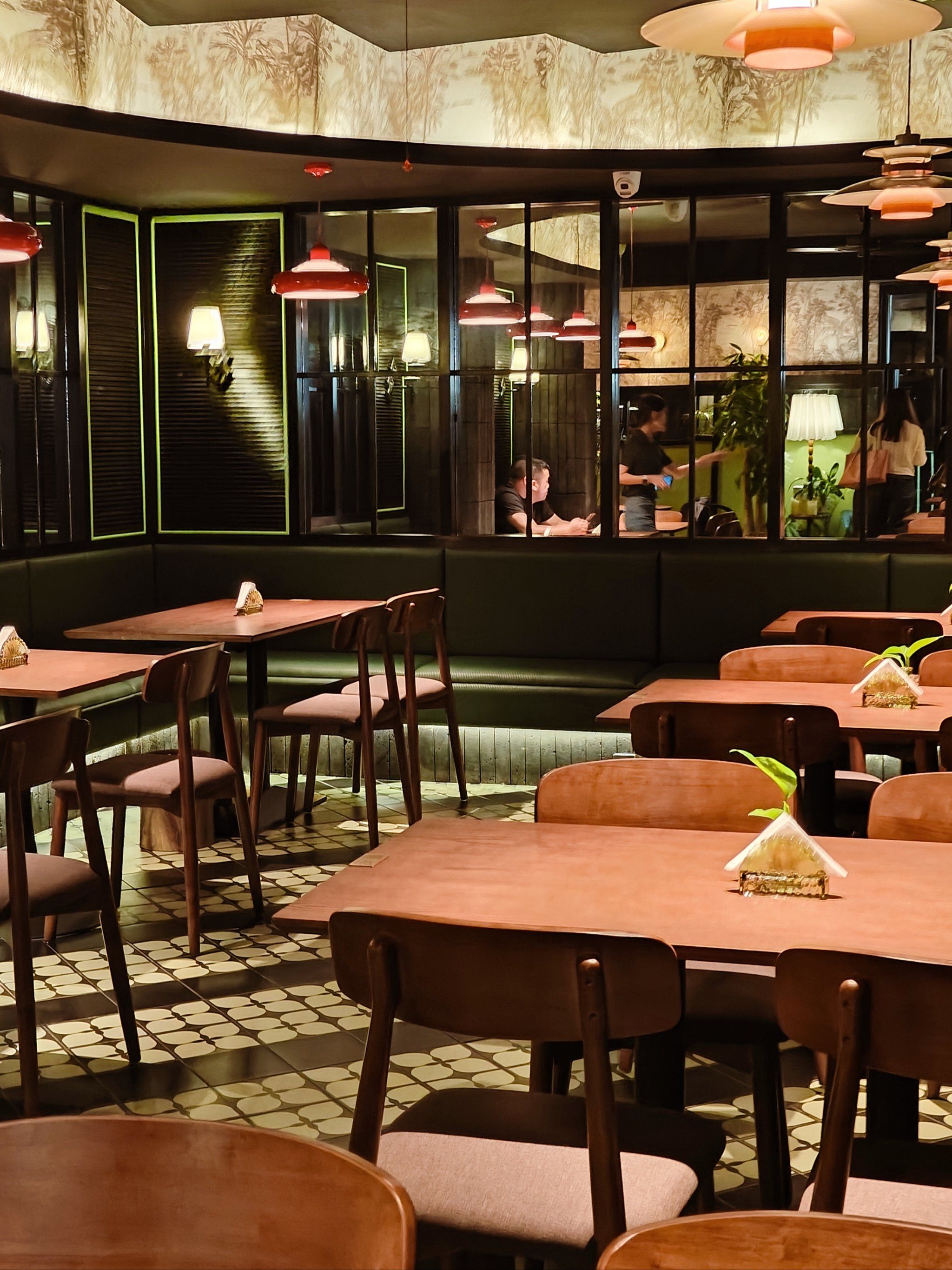 00主题
他家的装修风格是美式复古的.当代闺蜜情侣打卡必备!