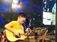 -胡桃里音乐酒馆(环亚凯瑟琳广场店)