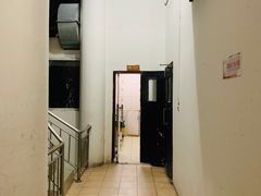 卫生间-墨脱石锅椰子鸡•香草鸭•东山羊(大东海店)