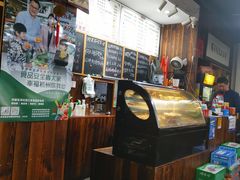 -何太太馄饨面铺(大浒东苑店)