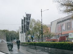 -上海伟杰·捷豹路虎4S店(闵行店)