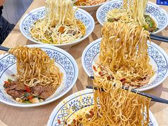-李与白包子铺(桐梓林店)