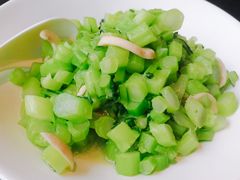 手捏菜炒蘑菇-柒园·三十年创意杭帮菜(龙湖滨江天街店)