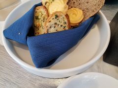 餐前面包-青岛遇见米兰(八大关店)