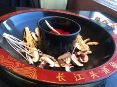 -三江两海老火锅(北京首店)