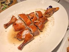 黑松露脆皮烧昆明乳鸭-炳胜品味(海印总店)