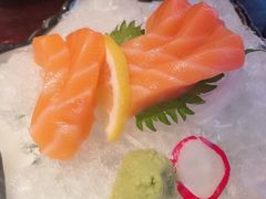 皇冠三文鱼刺身-九本居酒屋(学院路店)