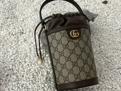 -妃鱼奢侈品回收寄卖(太古汇店)