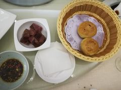 -西安唐隆国际酒店(大雁塔大唐不夜城店)