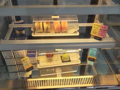 面包甜点陈列柜-古耳咖啡(北锣店)