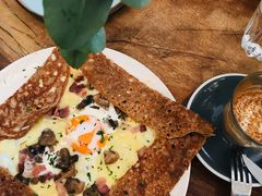 鸡蛋蘑菇熏肉荞麦可丽饼-RAC BAR(安福路店)