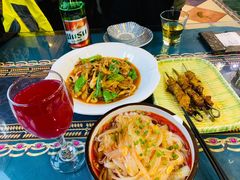 -乡村馕坑肉·烧烤·新疆菜·本地人更爱吃(阿勒泰首店)
