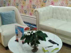 -爱的果实月嫂育婴师(世纪东方店)