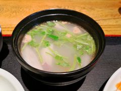 羊肉汤-阿里家·新疆烤肉酒場 by MIG