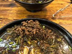 -小龙大肉面馆