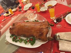 鸿运全体乳猪-南园酒家(前进路店)