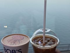 -抱抱地球咖啡馆(国家海洋博物馆店)