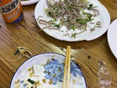 -溢心园香河肉饼总店
