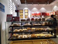 面包甜点陈列柜-百饼园(元洪城店)