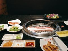 -木槿花韩式炭烤·熟成肉工坊(孙文东路店)