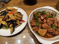 -泉畔人家·老济南经典鲁菜(大明湖店)