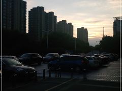 -海伦精致生活广场-停车场