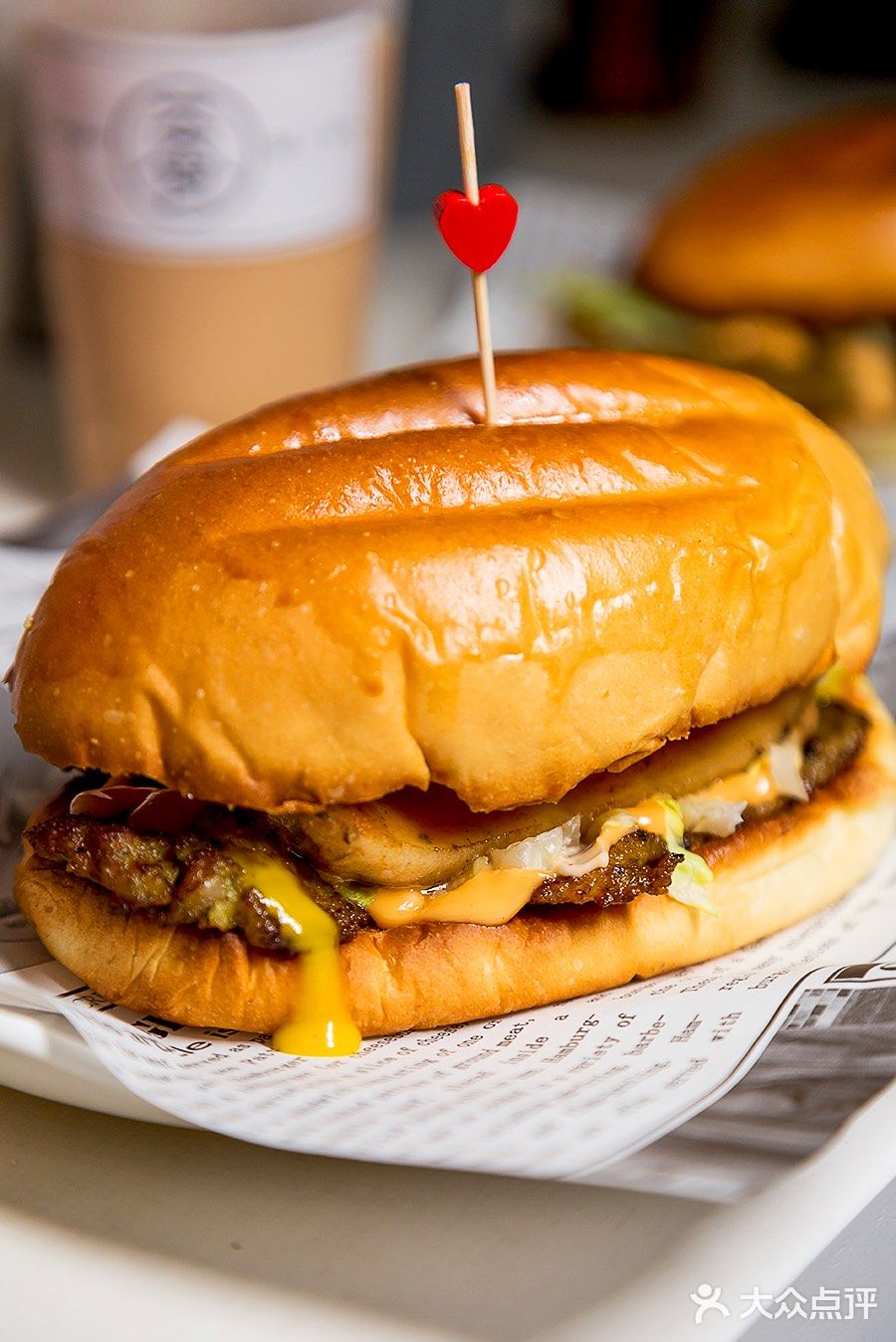 爆爆爆爆爆浆芝士猪扒包一个就顶饱了