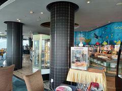 -宝利来国际大酒店-凤凰阁旋转餐厅