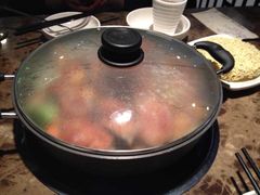 鲶鱼锅-猪啊牛呀羊啊铜盘烤肉(正大广场店)