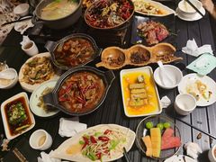 -隔壁老王·家常云南菜(花巷店)