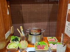 -独食火锅·半米屋台(直营总店)