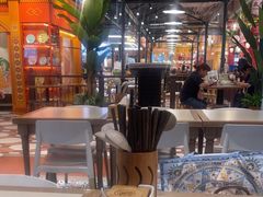-大食代美食广场(上海中心店)