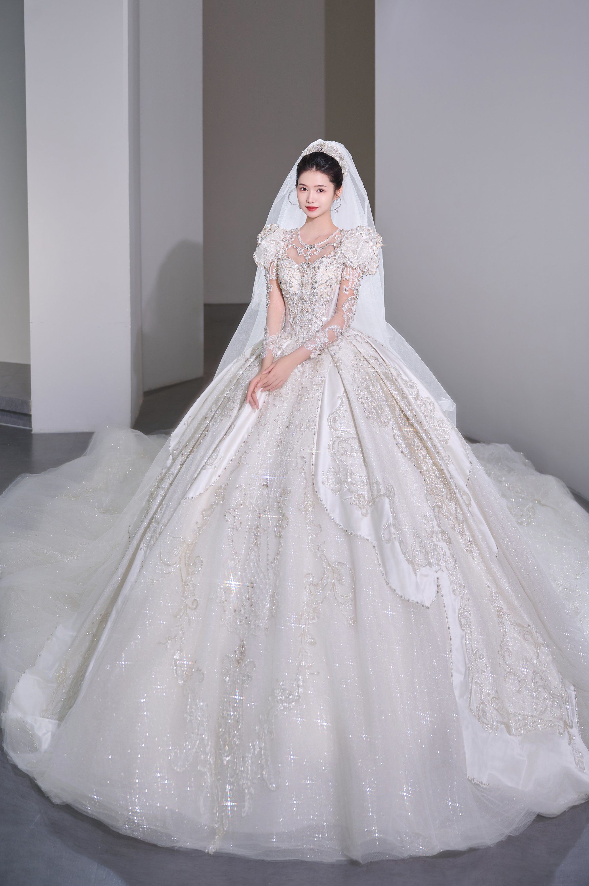 儿时梦寐以求的公主大拖尾白纱!