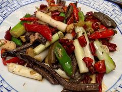 爆炒土鳝鱼-百年粉蒸牛肉
