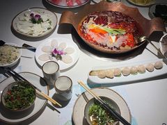 -墨居上隐·院子里火锅(峨眉店)