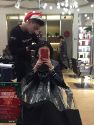 染发中-简法造型·品牌形象店