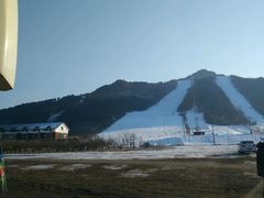 -辽阳弓长岭温泉滑雪场