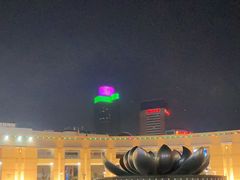 -泉城广场