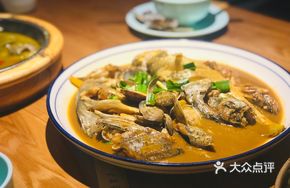 Home-style Braised Small Seafood