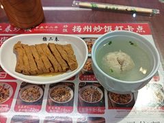 -扬二春炒饭(国庆路总店)