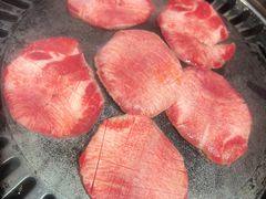 雪花牛舌-大唐尚武烤活鳗鱼黑牛烤肉(大里路店)