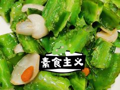 龙豆炒百合-峨嵋酒家(德内店)